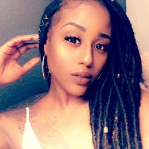 Meet your Posher, Jazmine